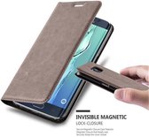 Cadorabo Hoesje voor Samsung Galaxy S6 EDGE in KOFFIE BRUIN - Beschermhoes met magnetische sluiting, standfunctie en kaartvakje Book Case Cover Etui