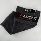 ADDFIT Fitness handdoek - Incl. Accessoires zakje, Sleeve voor preventie afvallen handdoek van het apparatuur en goed formaat. 110% focus op je workout.