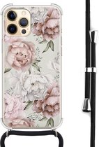 Hoesje met koord geschikt voor iPhone 12 Pro Max - Klassieke bloemen - Inclusief zwart koord - Crossbody beschermhoes - Transparant, Beige - Mooie Telefoonhoesjes