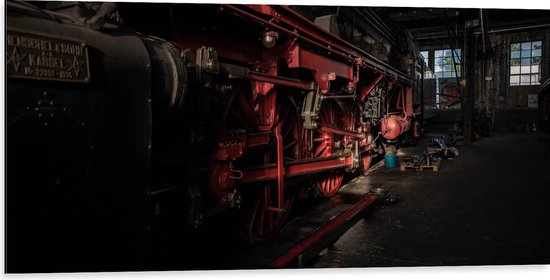 WallClassics - Dibond - Locomotief zwart met rood - 100x50 cm Foto op Aluminium (Met Ophangsysteem)