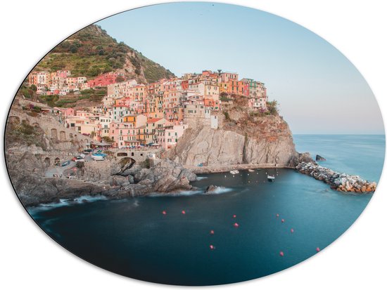 Dibond Ovaal - Huisjes aan de Kust in Cinque Terre, Italië - 80x60 cm Foto op Ovaal (Met Ophangsysteem)