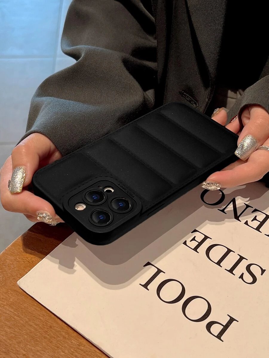 iPhone 14ProMax - Puffer Jack Back Cover - Rubber Case - Camera Protector - Beeldscherm Protector - Zwart
