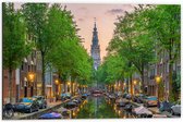 Dibond - Gracht in De Straten van Amsterdam - 60x40 cm Foto op Aluminium (Wanddecoratie van metaal)