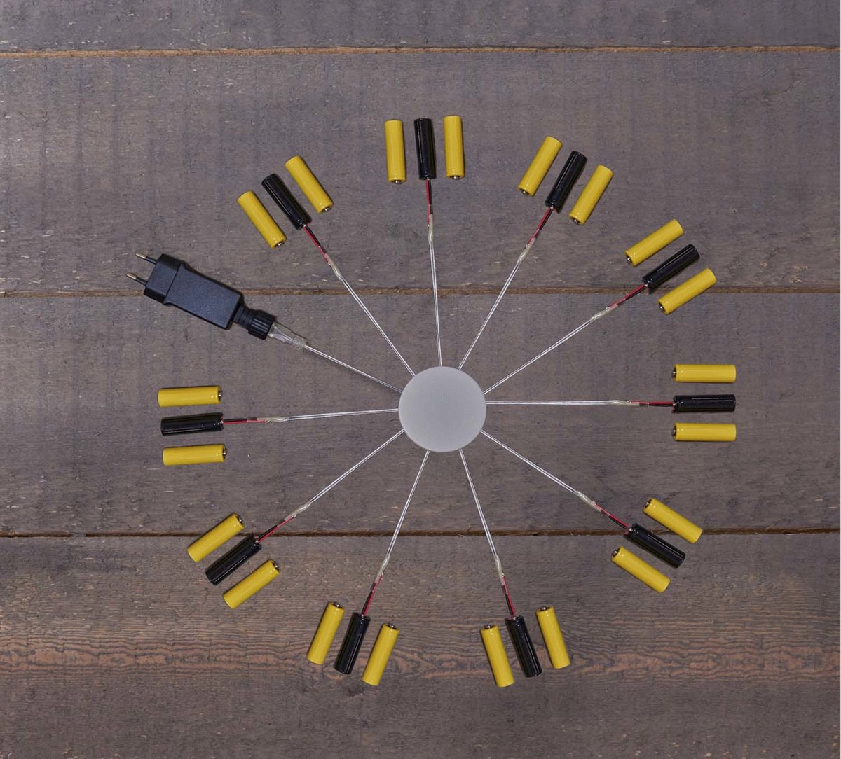 Anna's Collection Trafo 4.5v Voor 10 X 3 Aa Bat. - Verlichting - Zwart per stuk 4m Aanloopsnoer