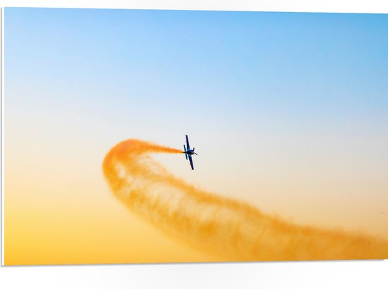 WallClassics - PVC Schuimplaat- Zweefvliegtuig met Oranje Rook - 75x50 cm Foto op PVC Schuimplaat