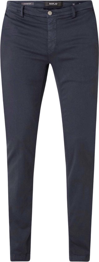 Pantalon chino Replay bleu foncé avec fermeture boutonnée.