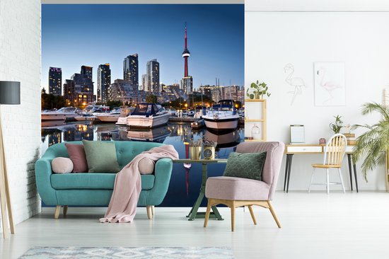 Behang - Fotobehang De gebouwen van Toronto weerspiegelen in het water - Breedte 220 cm x hoogte 220 cm - Nr1Wallpaper