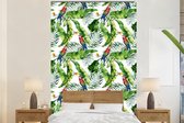 Behang - Fotobehang Paradijsvogelplant - Papegaai - Bladeren - Breedte 200 cm x hoogte 300 cm