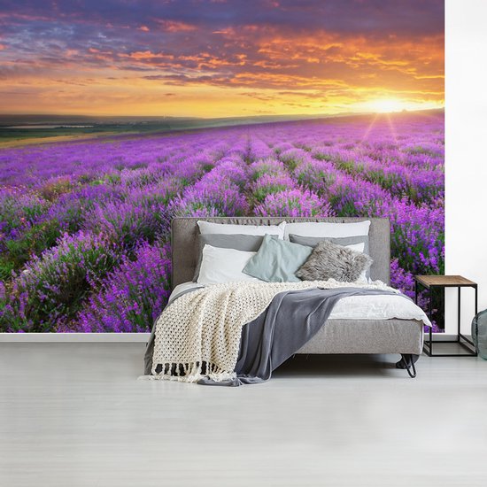Behang - Fotobehang Lavendel - Wolken - Lente - Breedte 375 cm x hoogte 280 cm