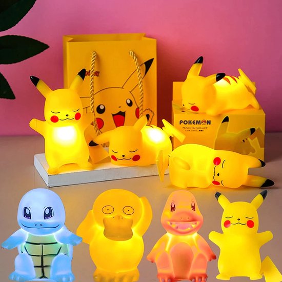 Thumbnail van een extra afbeelding van het spel Pokémon bedlampje Charmander Pikachu nachtlamp Staand Led Slaapkamer Mini Lamp Pokemon Speelgoed Trading Card Pro