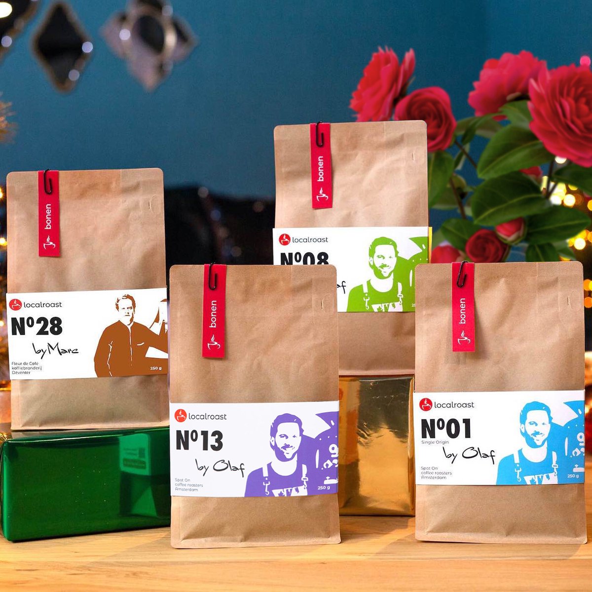 Valentijn cadeau koffie proefpakket met 4 vers gebrande koffies | bonen | premium kwaliteit | mooi verpakt als Valentijn cadeau | Koffiepakket | Proefpakket | Sinterklaas cadeautje