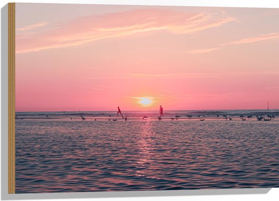Hout - Roze Zonsondergang aan Zee met Meeuwen - 75x50 cm - 9 mm dik - Foto op Hout (Met Ophangsysteem)