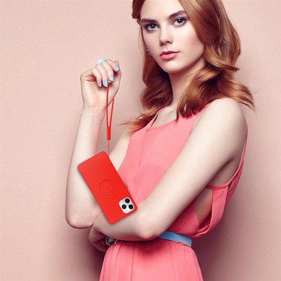 Coque Cadorabo pour Apple iPhone 11 PRO MAX en ROUGE LIQUIDE - Coque de protection en silicone TPU souple avec anneau