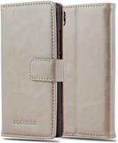 Cadorabo Hoesje voor Huawei ASCEND P7 in CAPPUCCINO BRUIN - Beschermhoes met magnetische sluiting, standfunctie en kaartvakje Book Case Cover Etui