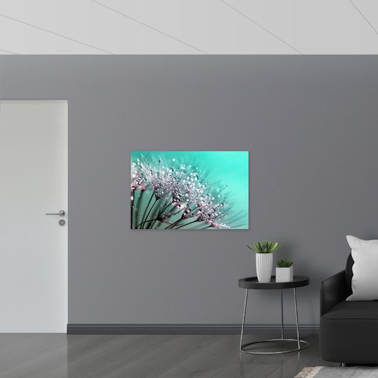 WallClassics - Bois - Gros plan de gouttes d'eau sur pissenlit - 105 x 70 cm - Épaisseur 12 mm - Photo sur bois (avec système de suspension)