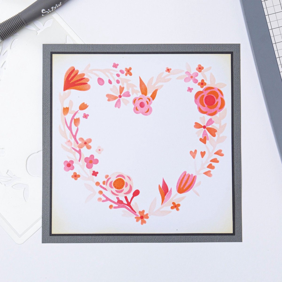 Layered stencil heart wreath - Sizzix