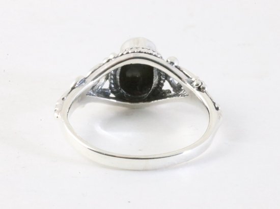 Fijne bewerkte zilveren ring met abalone schelp - maat 16.5