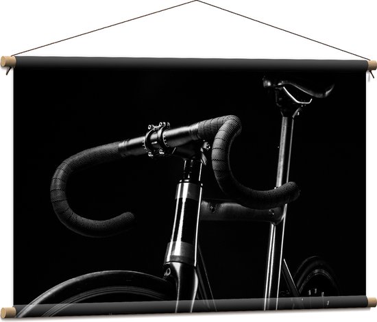 WallClassics - Textielposter - Foto van een Zwarte Fiets - 90x60 cm Foto op Textiel