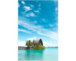 WallClassics - Poster Glanzend – Hotel op het Water - Malediven - 50x75 cm Foto op Posterpapier met Glanzende Afwerking