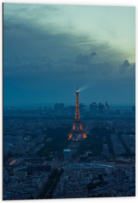 WallClassics - Dibond - De Stad Parijs en de Eiffeltoren in de Nacht - 60x90 cm Foto op Aluminium (Wanddecoratie van metaal)