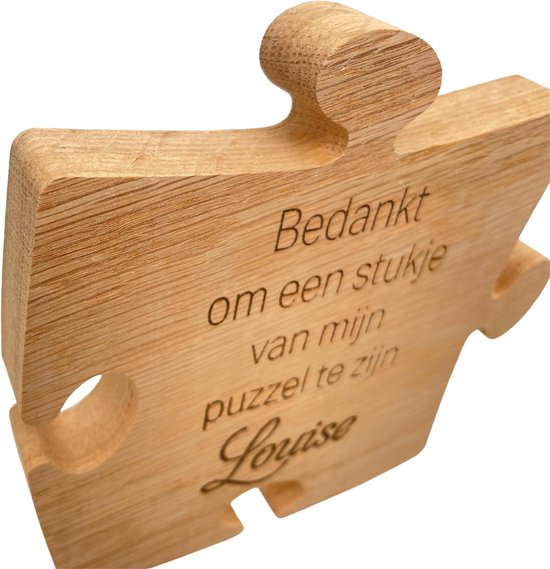 Pièce de puzzle en bois avec inscription gravée 16 cm - chêne