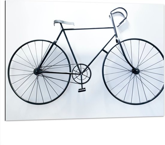 WallClassics - Dibond - Vélo noir suspendu contre un mur Witte - 100x75 cm Photo sur aluminium (Décoration murale en métal)