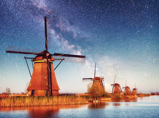 Inductieplaat Beschermer - Rij Windmolens aan het Water onder Sterrenhemel - 70x52 cm - 2 mm Dik - Inductie Beschermer van Vinyl