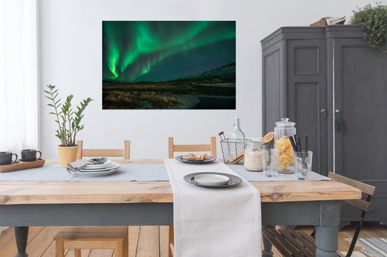 Aurores boréales au-dessus des montagnes en Islande papier poster 120x80 cm - Tirage photo sur Poster (décoration murale salon / chambre) / Phénomènes naturels Poster