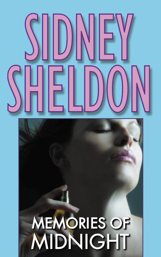 Boekomslag van Sidney Sheldon's 'Memories of Midnight' met een close-up van een vrouw die parfum op haar hals sprayt.
