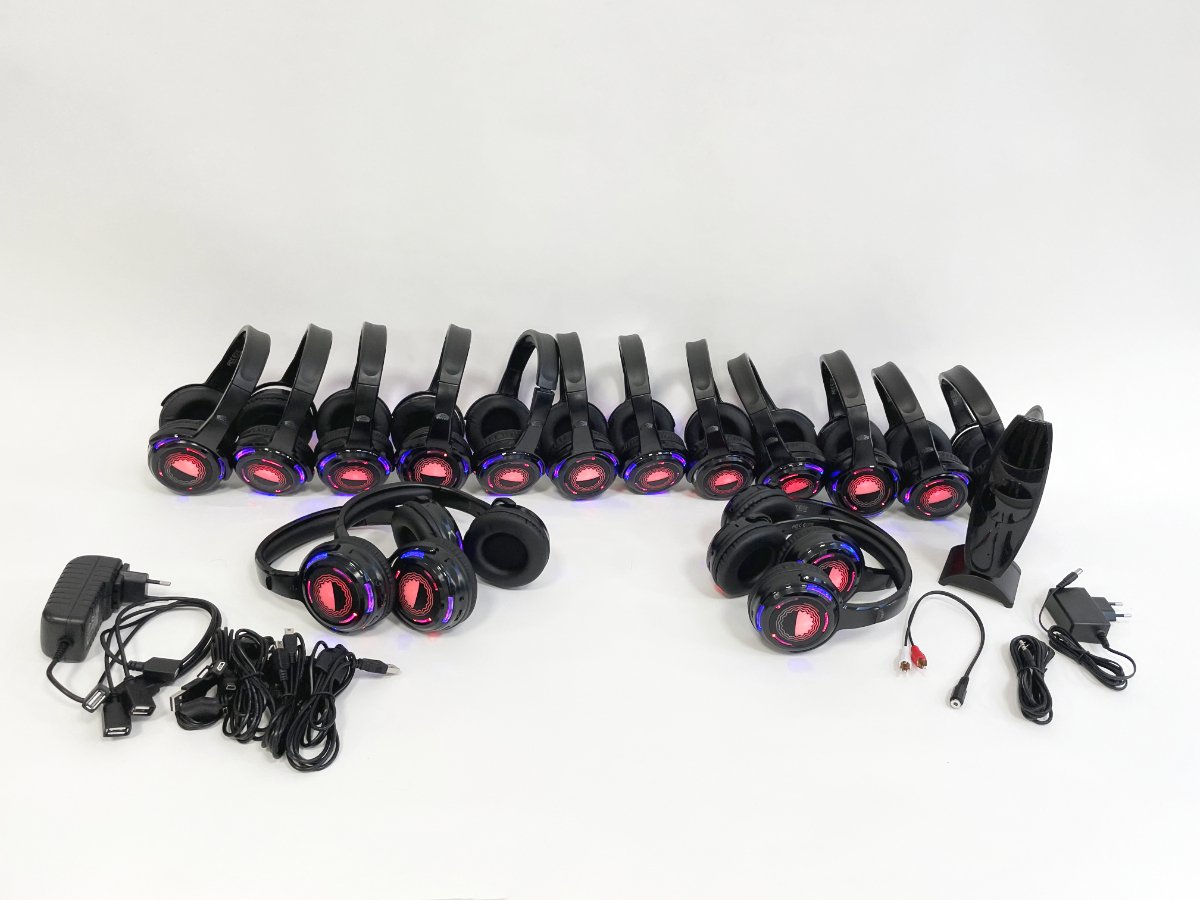 Silent Disco Starterspakket 16 - met 16 oplaadbare koptelefoons (SDH41), 1 zender en oplaadkabels