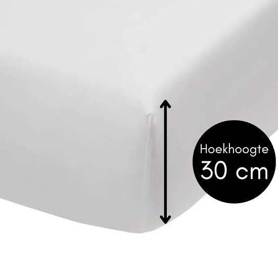 Wit hoeslaken met hoekhoogte van 30 cm.