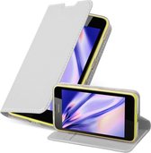 Cadorabo Hoesje voor Nokia Lumia 630 / 635 in CLASSY ZILVER - Beschermhoes met magnetische sluiting, standfunctie en kaartvakje Book Case Cover Etui