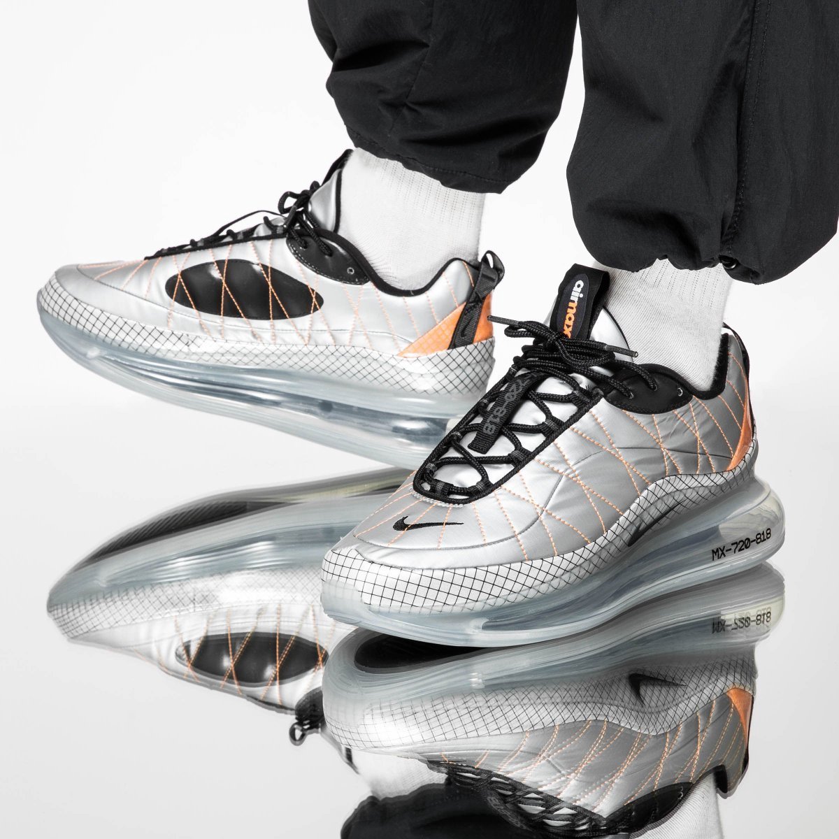 NIKE AIR MAX 720 818 GS Taille 36 bol