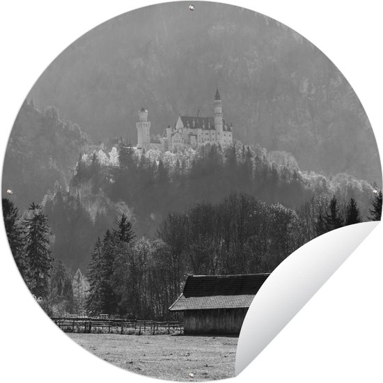Tuincirkel Slot Neuschwanstein op een berg - zwart wit - Ronde Tuinposter - Buiten