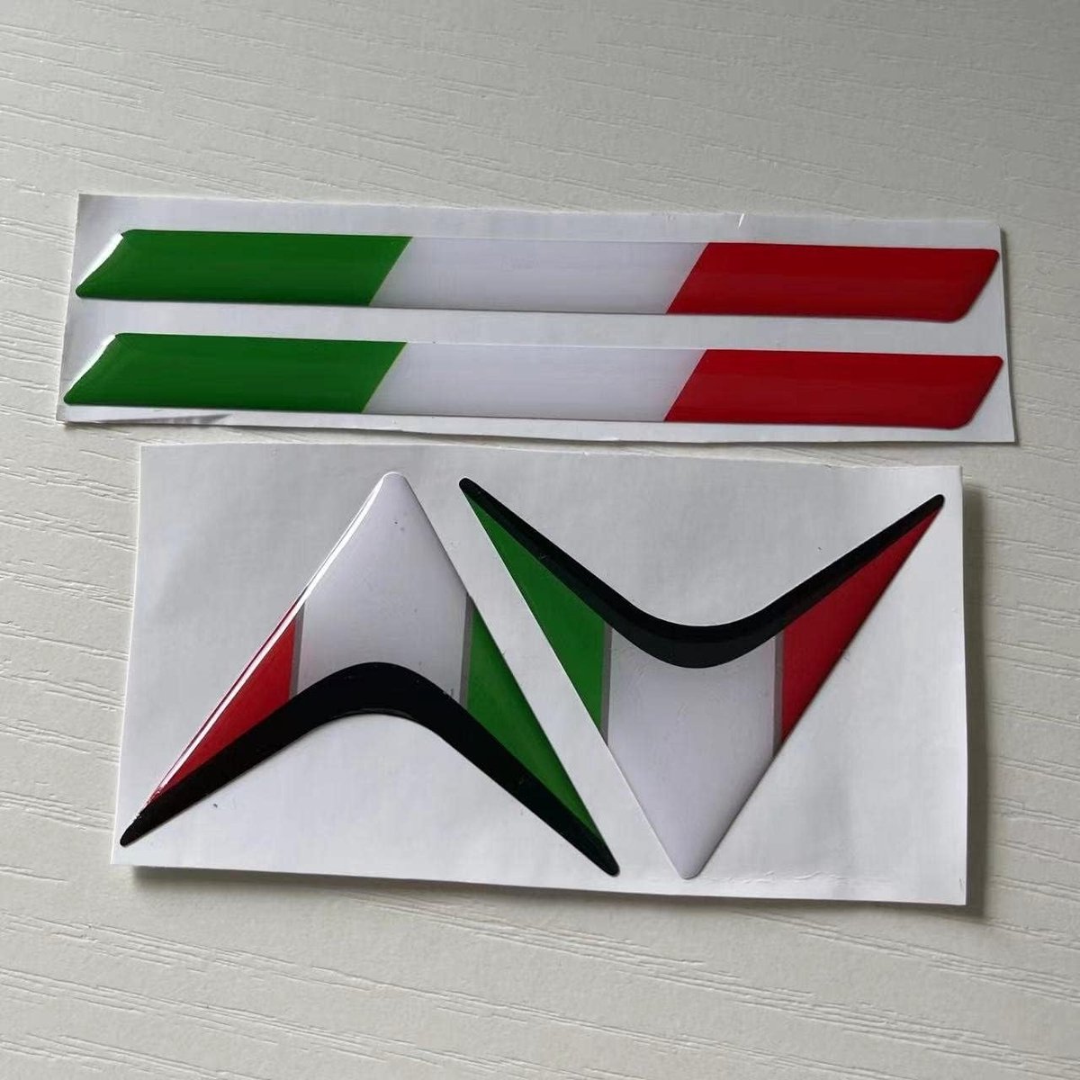 etie ONE Set Italian Flag Stickers Italy Motorcycle Helmet Car Badge Emblem Car Sticker (4PCS) - ShopVlot