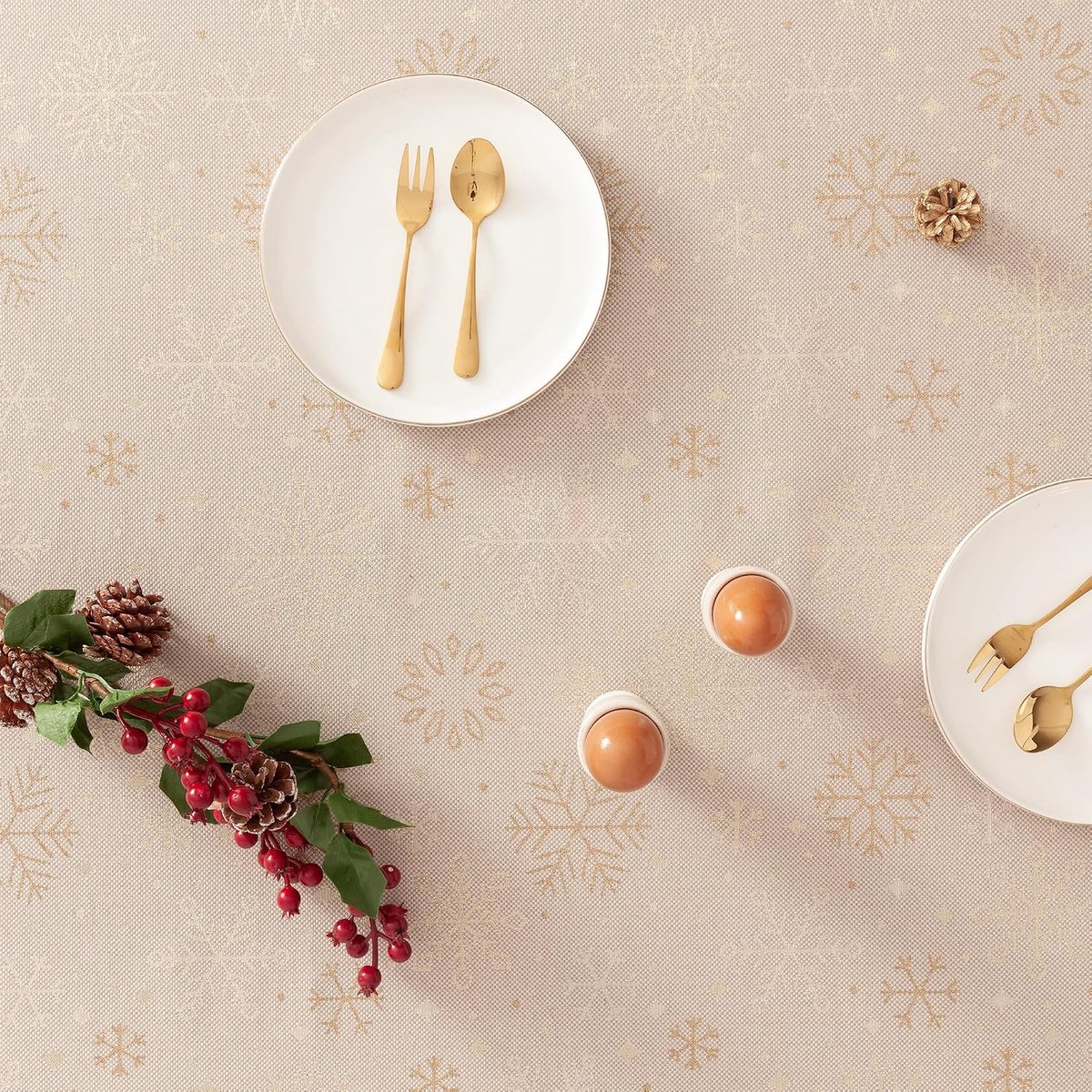 Tafelkleed Kerst 140 x 140 cm - Jacquard Gouddraad - Luxe Beige Goud - Elegante decoratie voor feestdagen - ShopVlot