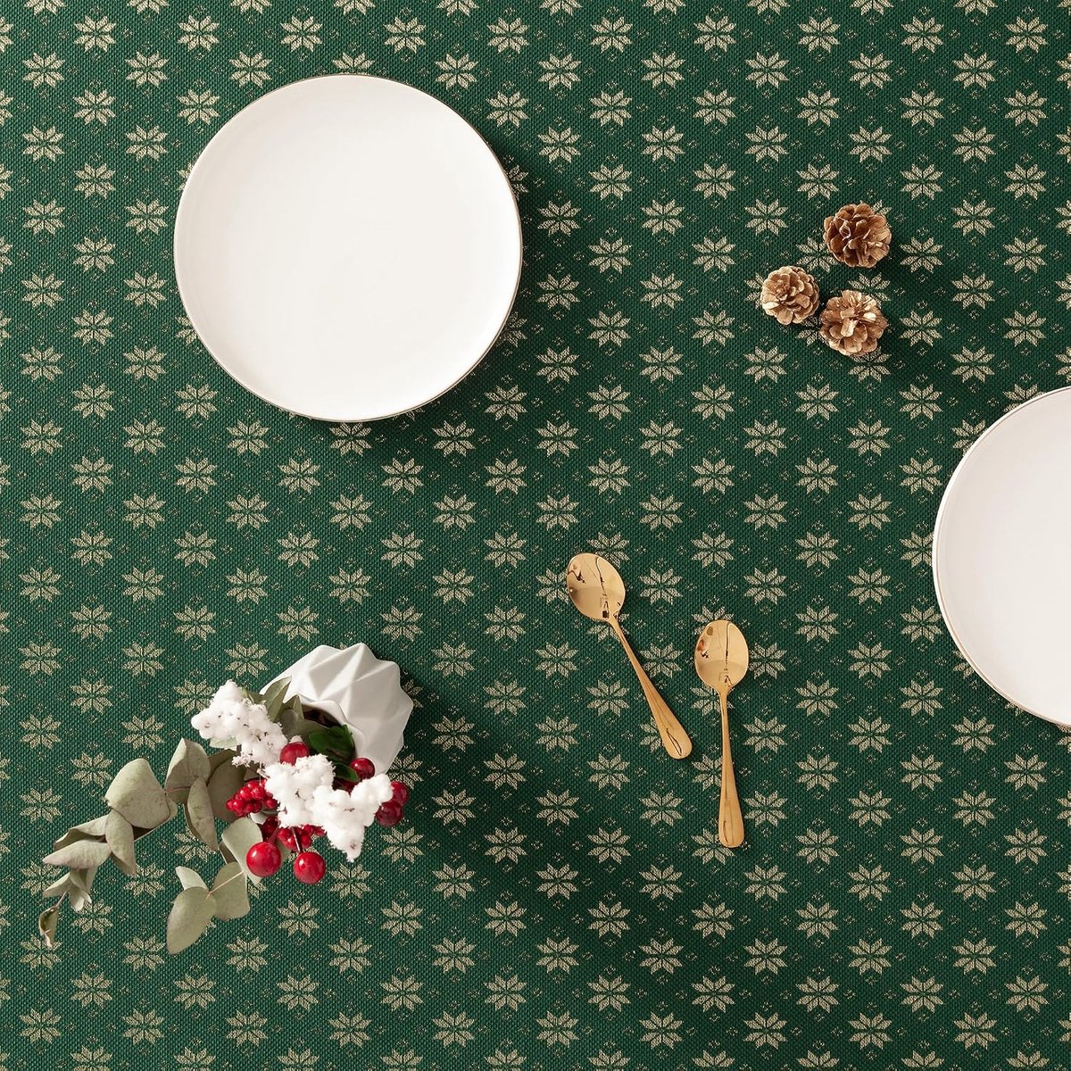 Tafelkleed 140 x 240 cm - Jacquard goudgaren - Groen - Elegante kerstdecoratie - ShopVlot