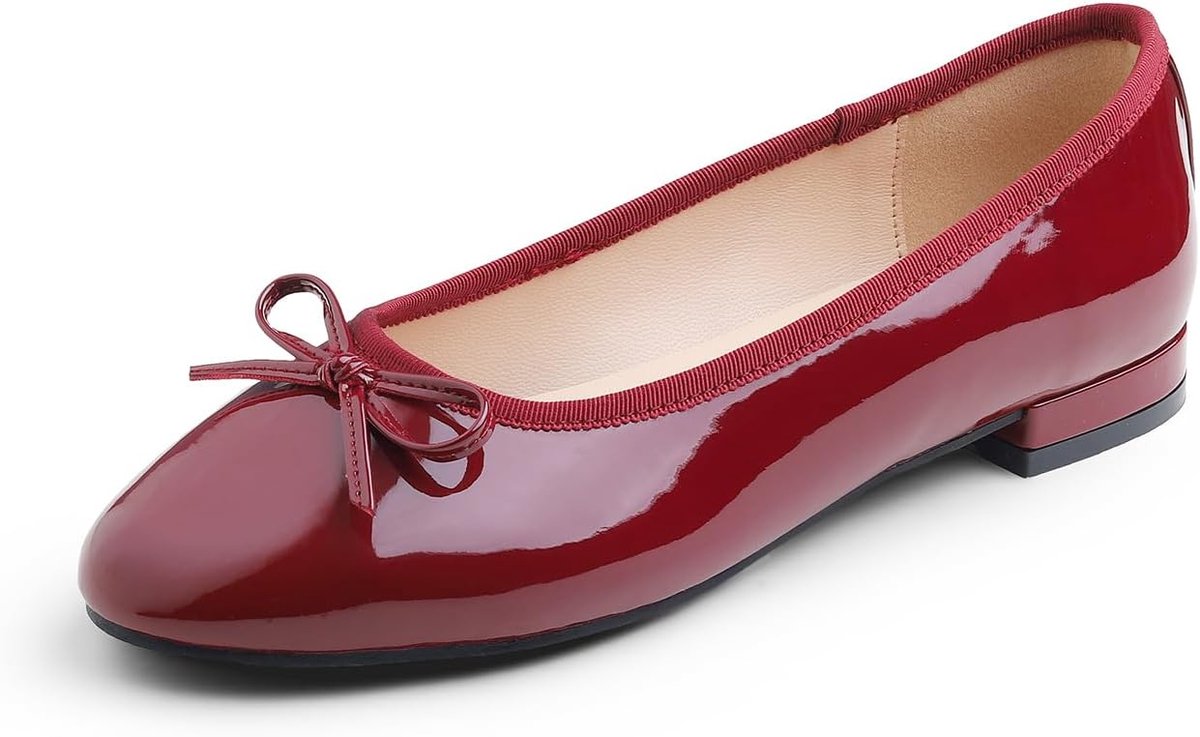 Pomp schoenen ronde neus 38 EU - bordeaux patent vegan leer - lage hak - elegant voor elke gelegenheid - ShopVlot