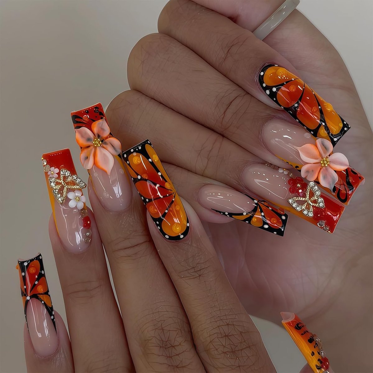 Druknagels 24 Stuk Lang Vierkant - Rood- Oranje met 3D Vlinder en Bloemen - Herbruikbaar voor Manicure - ShopVlot