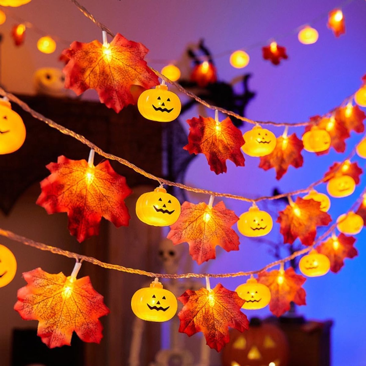 Halloween Decoratie - Herfst Slingerlichtjes - 6m met 40 LEDs - Esdoornblad en Pompoen Decoratie - 2 Lichtstanden - Batterijgevoed - Voor Binnen en Buiten - 1 stuk
