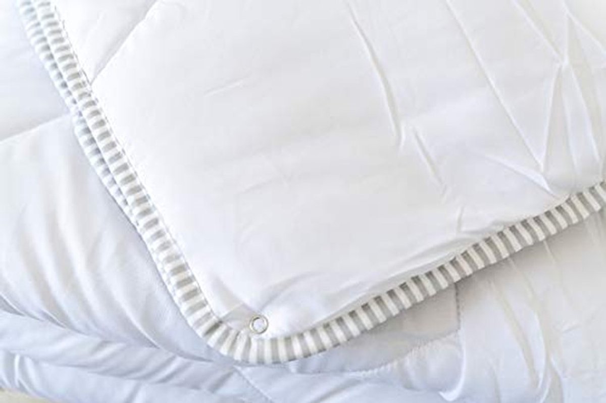 4 Seizoenen Duvet Arosoft Microfiber - 240x200cm