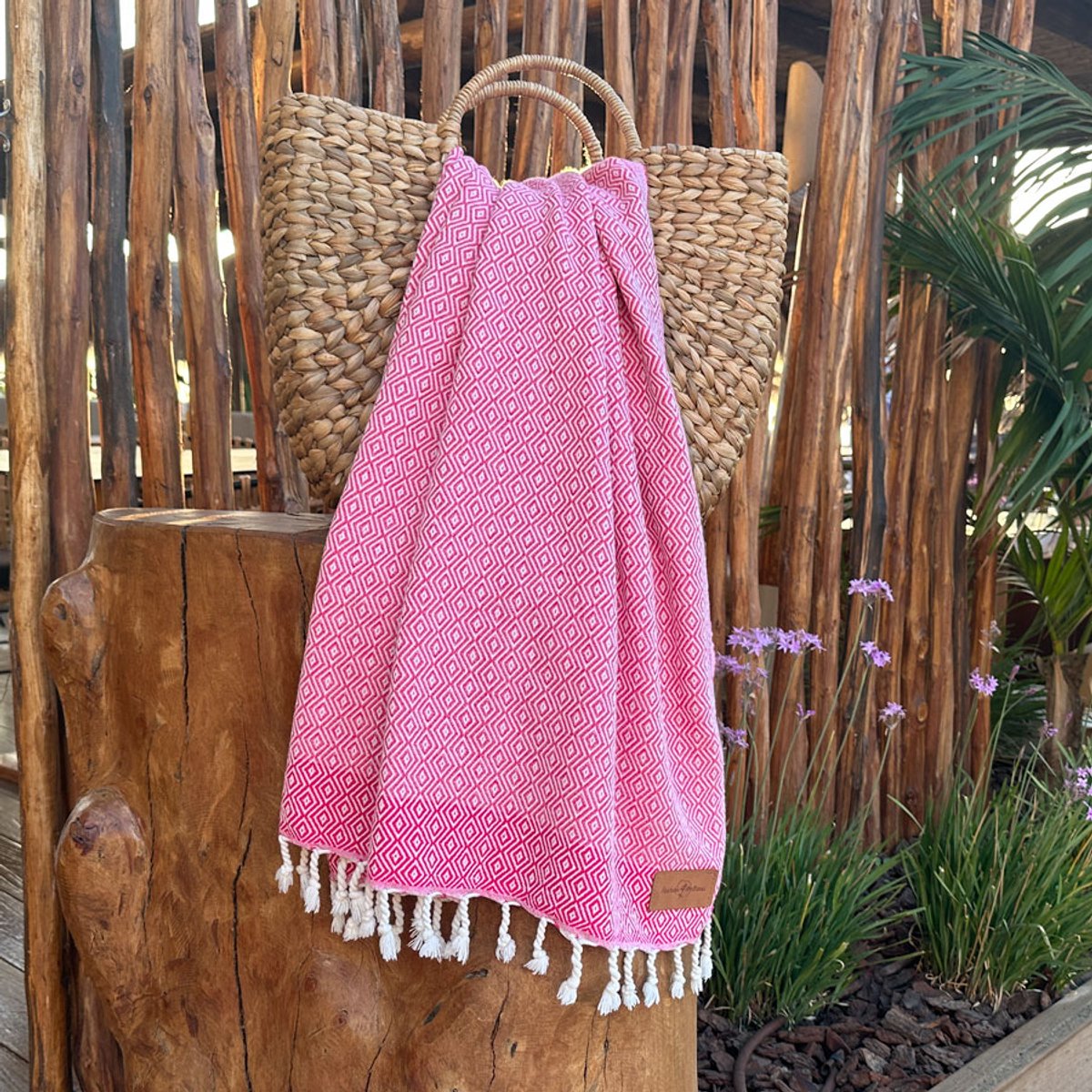 Fashion4wellness Hamamdoek Double Diamond Raspberry - Sorbet / FOUTA - STRANDLAKEN - SAUNADOEK - 180 X 100 CM KATOEN