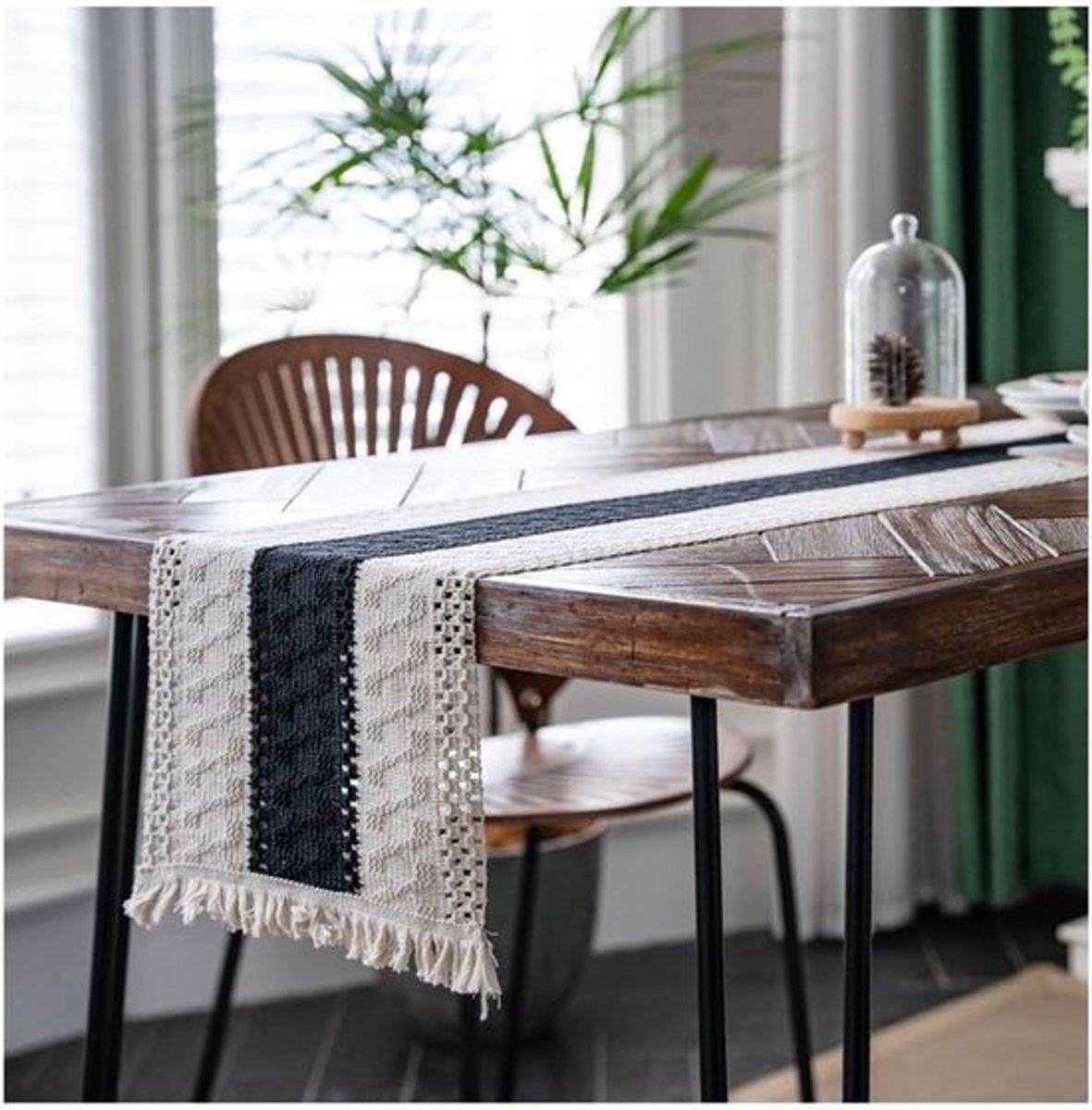 Boho Macramé Tafelkleed met Kwastjes, Handgemaakt Katoenen Tafellinnen voor Vintage Tafeldecoratie, Perfect voor Feestjes en Huiskamer Decoratie