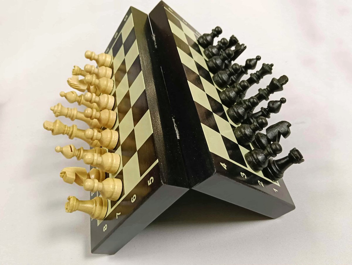 Mini Magnetische Schaakset Zwart - Compact 20x20cm - Reizen
