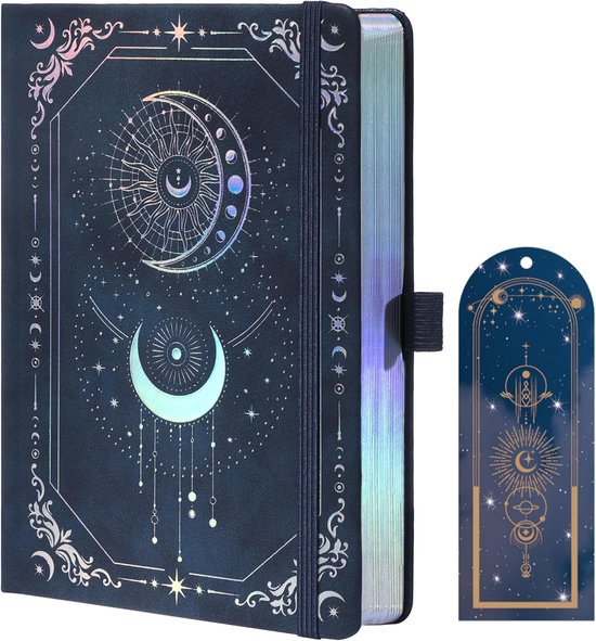 Carnet bleu foncé avec motif croissant de lune, soleil et étoiles, feuille d'argent, élastique et marque-page assorti.