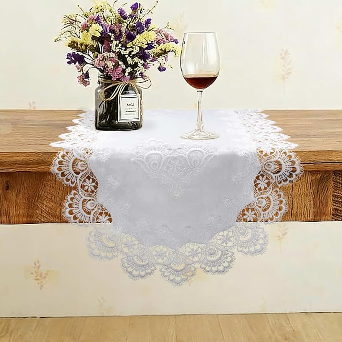 Kanten kleedje, 50 cm x 110 cm tafelkleed met kanten rand, salontafel topper wasbaar en antislip tafelkleed voor eetkamer keuken