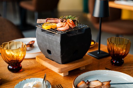 Tafel BBQ mini zwart vierkant 14 x 14 x 12 cm — afbeelding 3