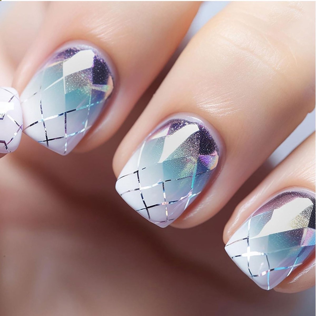 Dailygoods- Kunstnagels Korte Volledige Cover - 24 Stuks Vierkante Plaknagels - Geometrie Paars Kleurverloop - Lijm Op - Zelfklevende Nagels - Geschikt Voor Vrouwen - Nepnagels