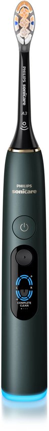 Zwarte Philips Sonicare DiamondClean 9000 elektrische tandenborstel met oplader.