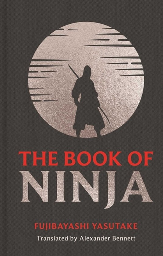 Het boek 'The Book of Ninja' met een ninja-silhouet tegen een maanachtergrond. De titel is in rode en zilveren letters.